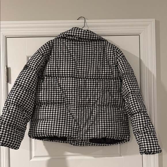 Michael Kors Black and White Houndstooth Puffer Jacket - Picture 2 of 4